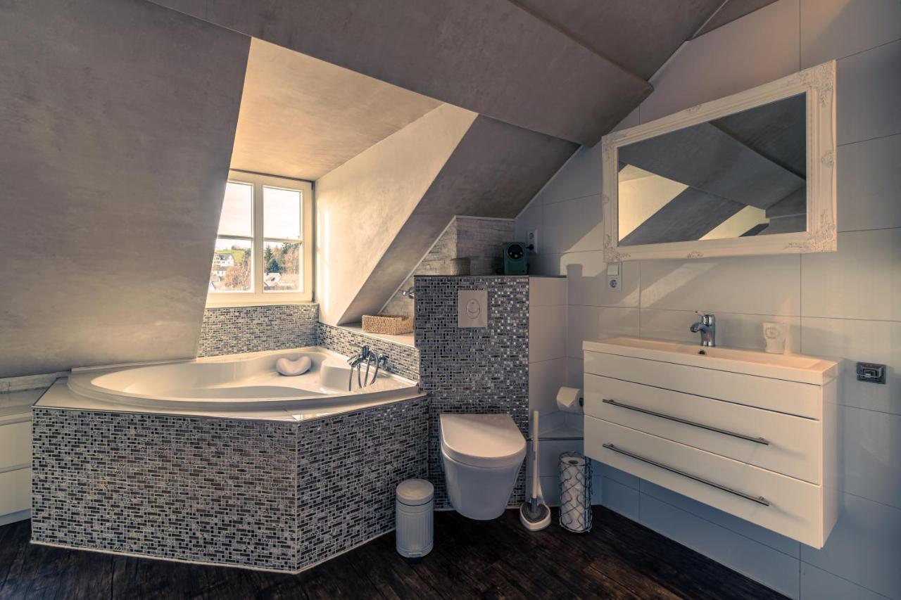 Oriental Cozy Loft - Orientalisches Gemuetliches Loft Apartment Weibern Екстериор снимка